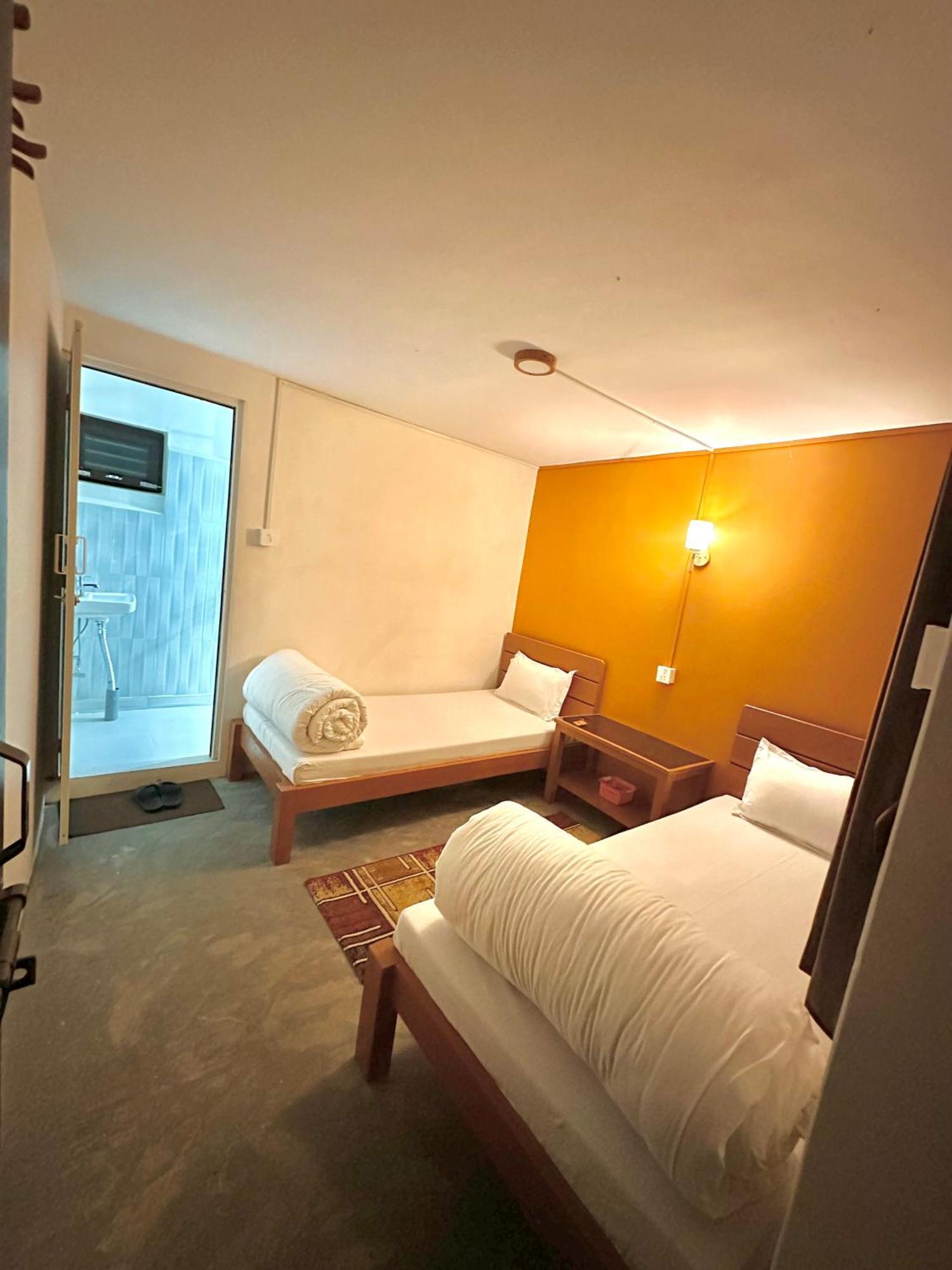Hill Top Lodge Ghandruk Astam Экстерьер фото